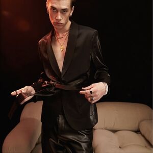 ASOS Design Slim Smoking Jacket Blazer in Black High Shine, 42